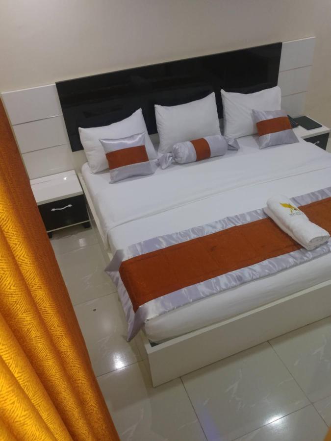 Appleville Suites Ікеджа Екстер'єр фото